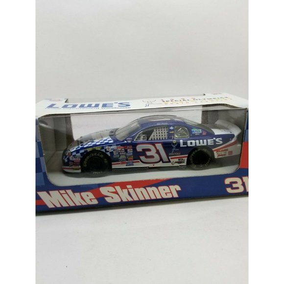Lowe's 1999 Special Olympics World Games NC Mike Skinner 31 Stock Car 1:24 Scale - Picture 4 of 5
